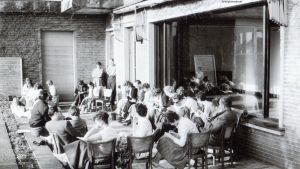 1954-ca-am-rupenhorn-5haus-lindemann-russenhorn-5-square-dance-kurs-stoessensee-05-klein