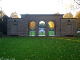 2005-berlin-war-cemetery-02-klein