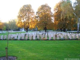 2005-berlin-war-cemetery-17-klein