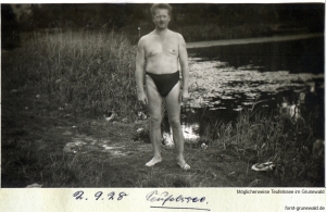 1928-09-02-mann-am-teufelssee-klein