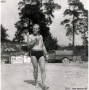 1953-papa-beim-eisessen-am-strand