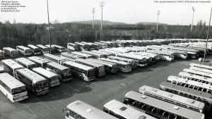 1990-01-00-messegelaende-gruene-woche-02-parkplatz-alte-jaffestrac39fe-blick-mommsenstadion-teufelsberg-klein-a