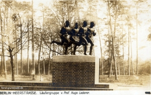 1929-lederer-laeufergruppe-1-klein