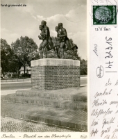 1941-11-13-laeufergruppe-scholzplatz-hugo-lederer-klein 1941-11-13-laeufergruppe-scholzplatz-hugo-lederer-klein