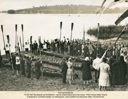 1927-08-19-Bootstaufe-auf-SCHILDORN-Jaczo-schwimmend-durch-die-Havel-auf-Schildhorn-klein